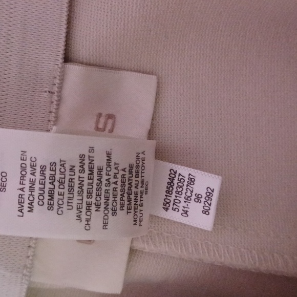 Chico's Cream Color Ankle Length Legging, Stretch, Like New - Picture 13 of 14
